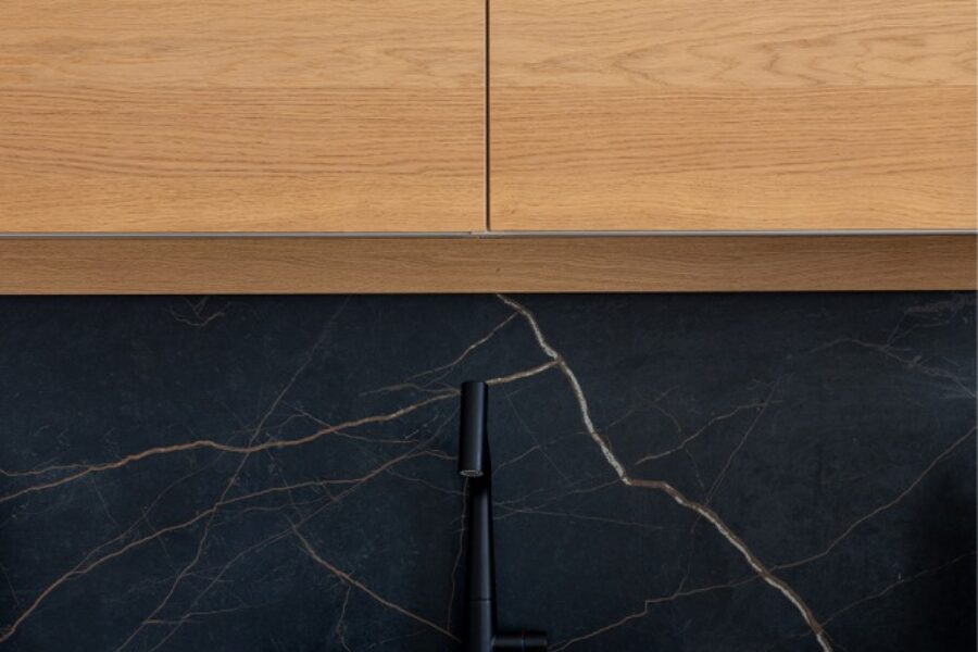 Cocina cashmere y roble en Casa Miel