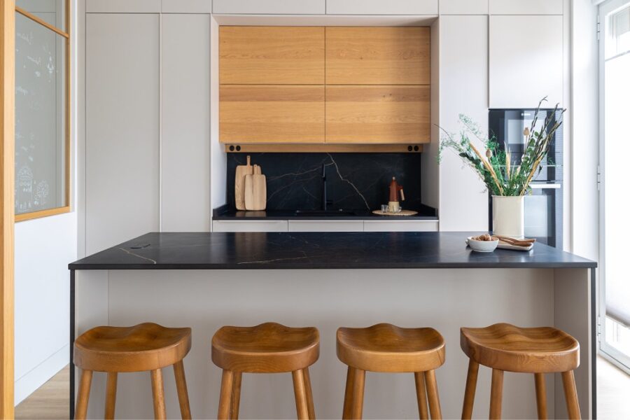 Cocina cashmere y roble en Casa Miel